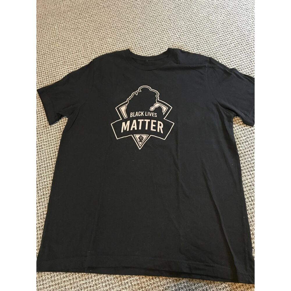 Mitten Brewing‎ black lives matter tee xl
